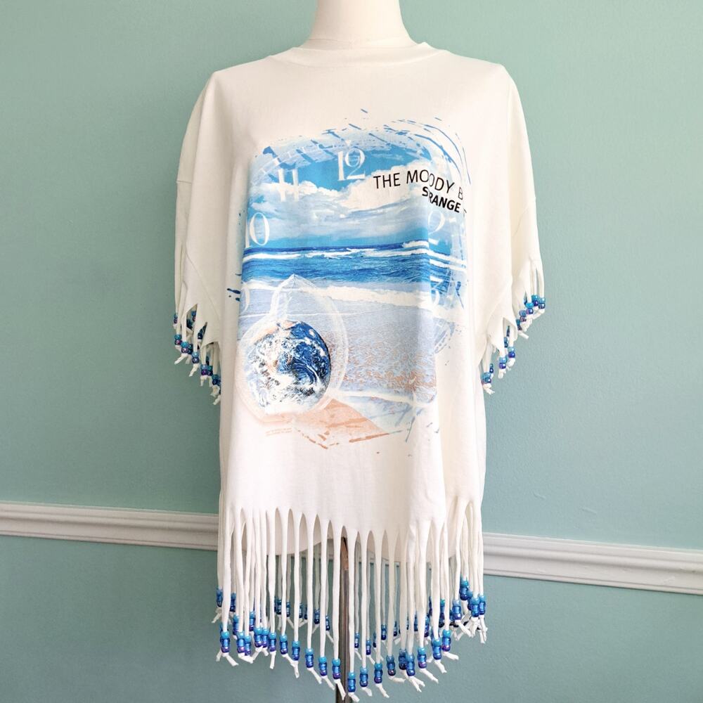 Vintage y2k Hippie Moody Blues Strange Times Beaded Fringe Concert Tour T-shirt